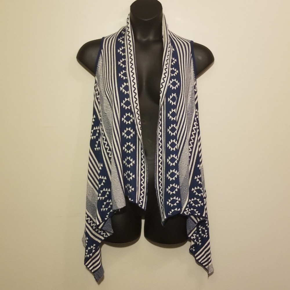 Roommates sleeveless blue Cardigan